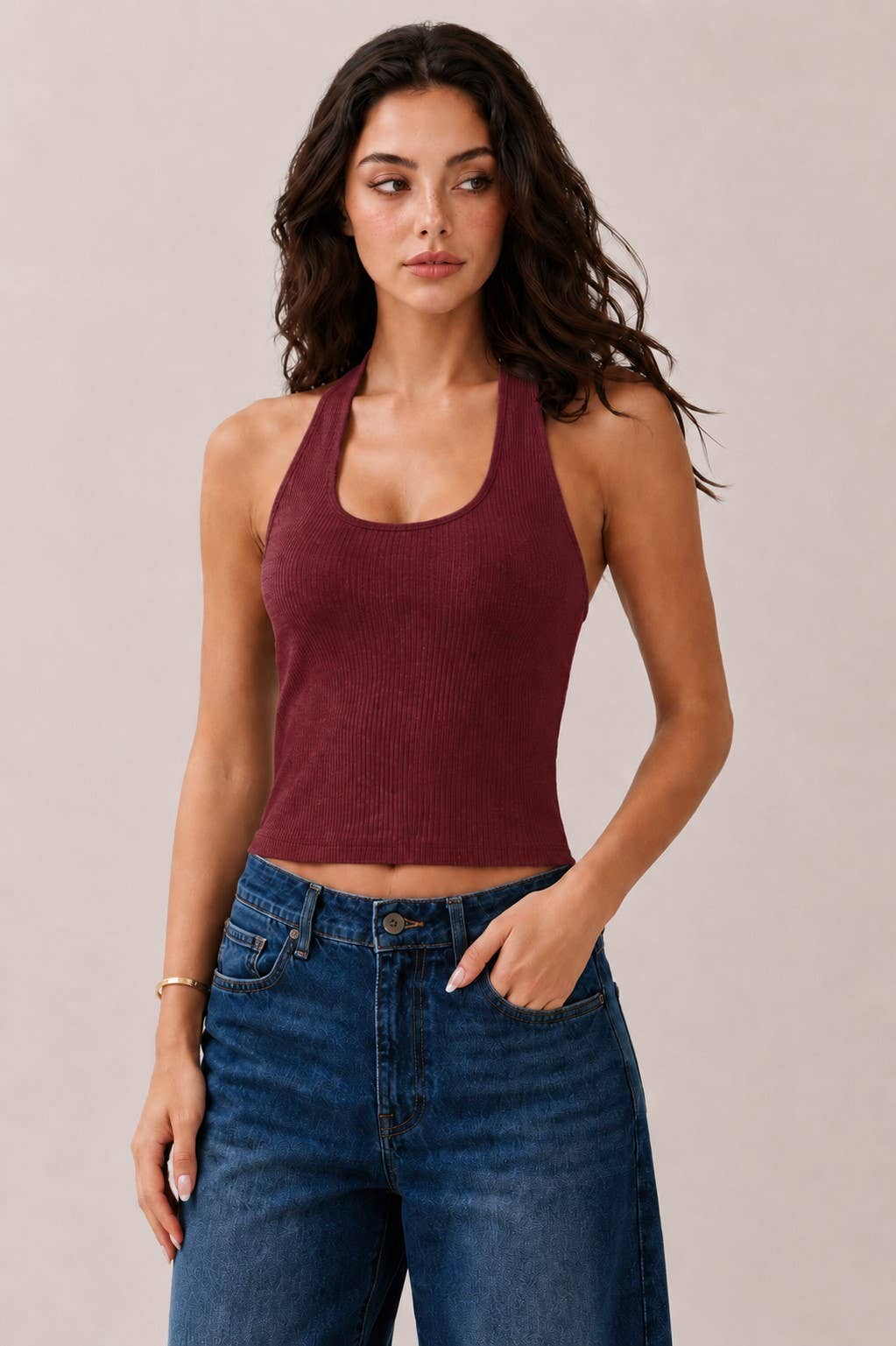 HALTER U-Neck TANK
