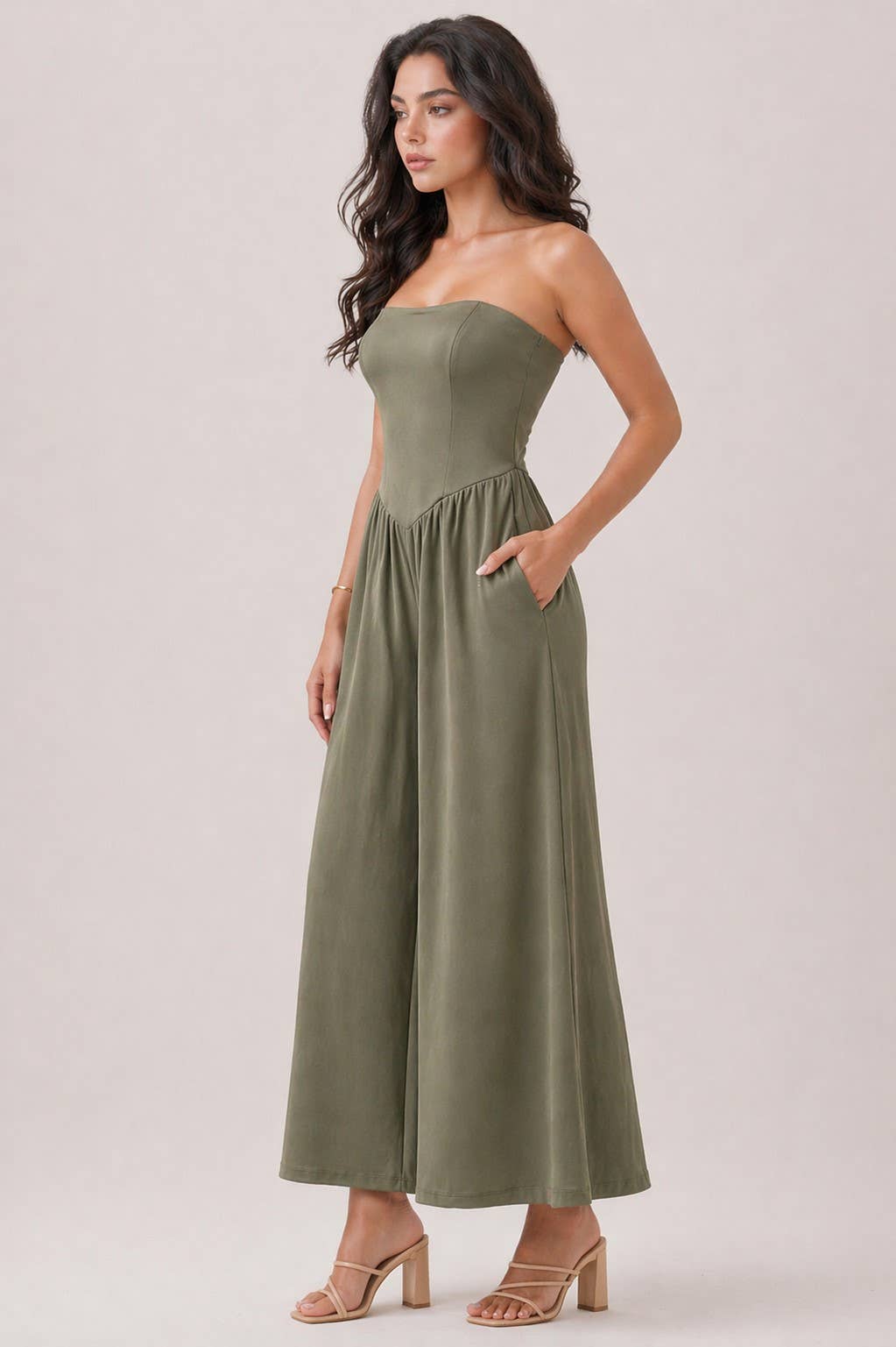 V SHAPE JUMPSUIT